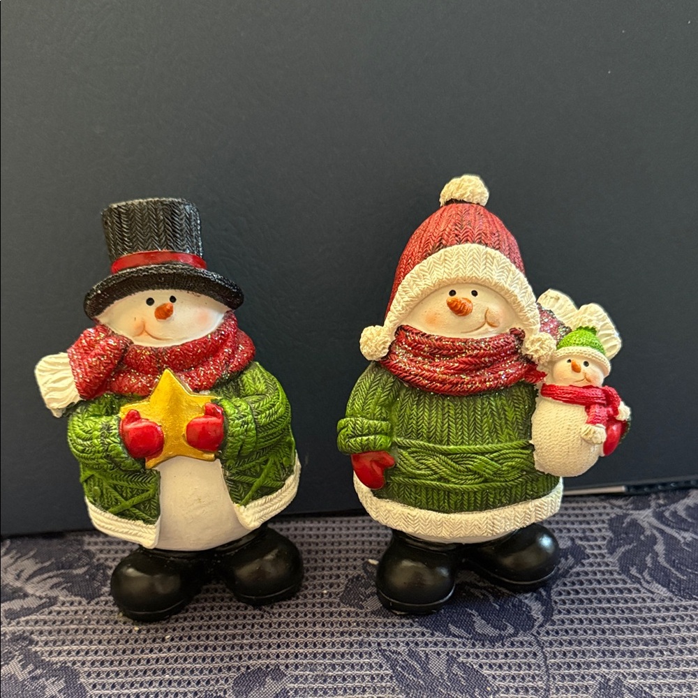 Festive Snowman Figurine Set - Green and Red